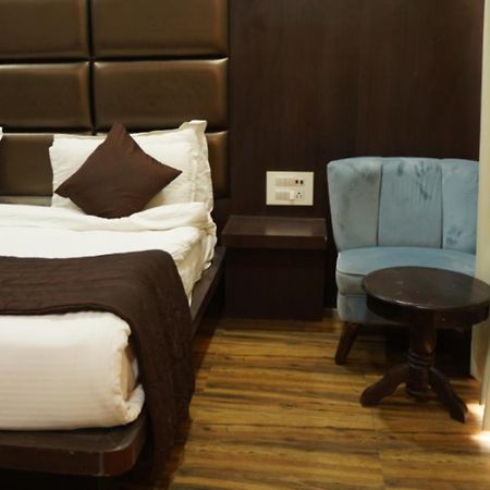 Raas Mahal-Hotel In Jaipur Near Tourist Places Екстер'єр фото