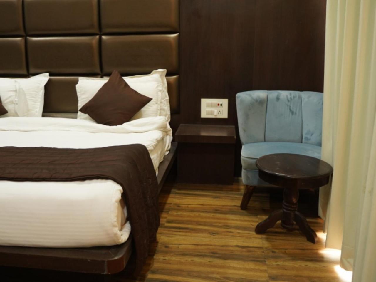 Raas Mahal-Hotel In Jaipur Near Tourist Places Екстер'єр фото