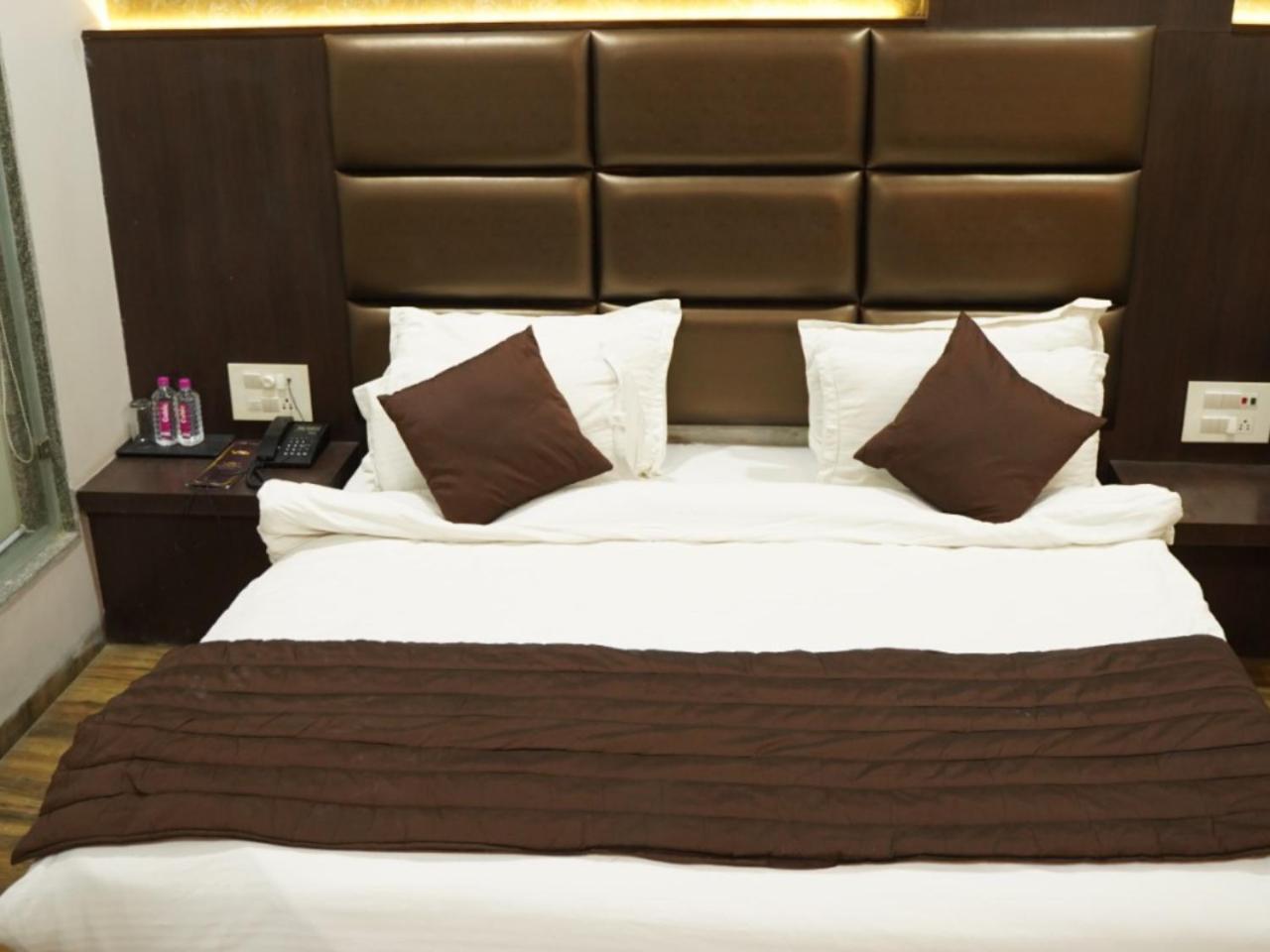 Raas Mahal-Hotel In Jaipur Near Tourist Places Екстер'єр фото