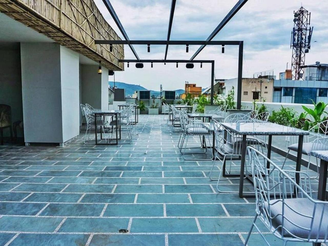 Raas Mahal-Hotel In Jaipur Near Tourist Places Екстер'єр фото