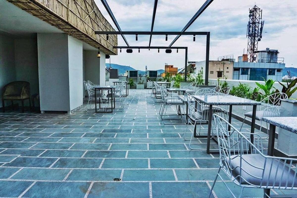 Raas Mahal-Hotel In Jaipur Near Tourist Places Екстер'єр фото