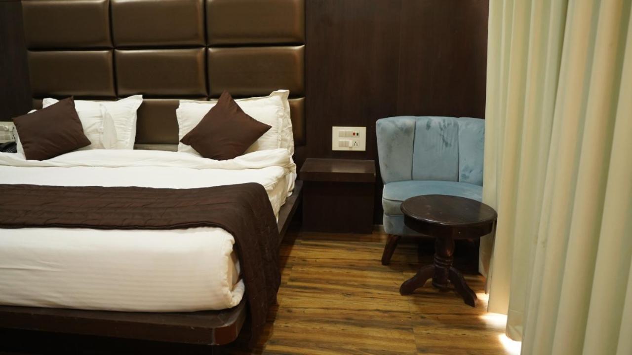 Raas Mahal-Hotel In Jaipur Near Tourist Places Екстер'єр фото